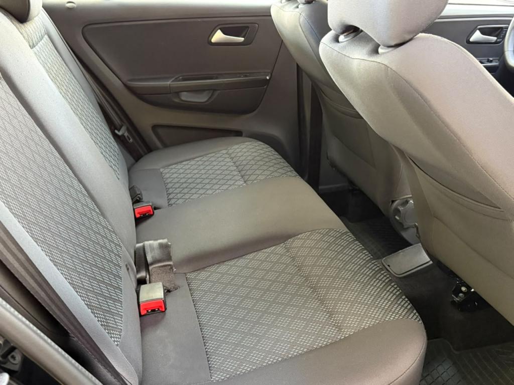 VOLKSWAGEN Fox - Foto