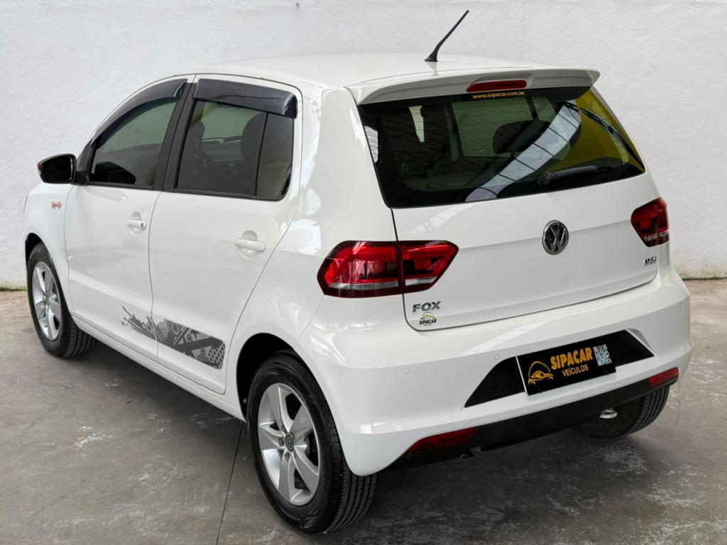 VOLKSWAGEN Fox - Foto