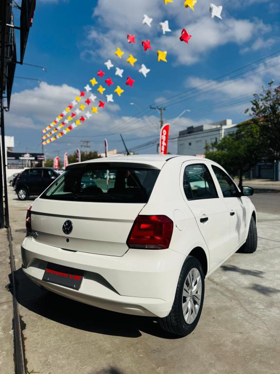 VOLKSWAGEN Gol - Foto
