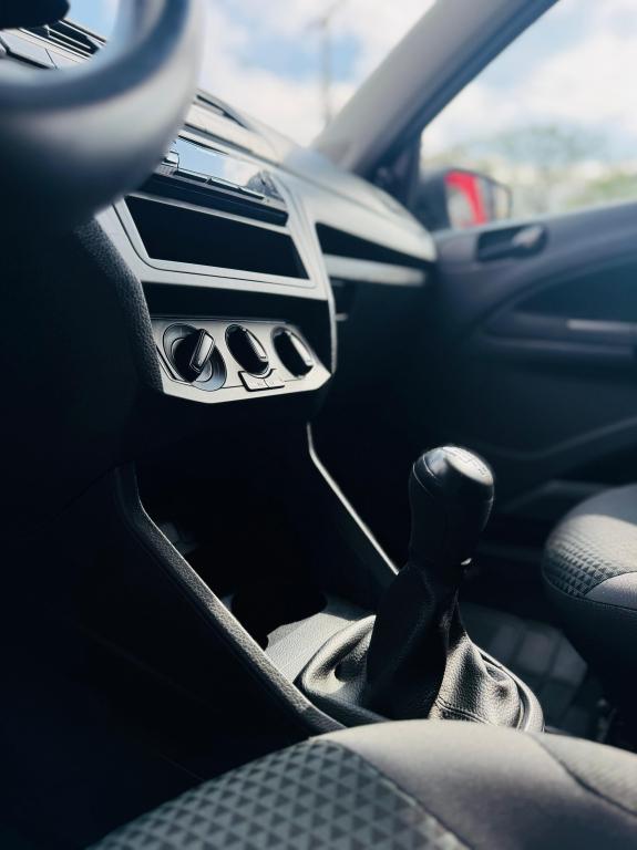 VOLKSWAGEN Gol - Foto