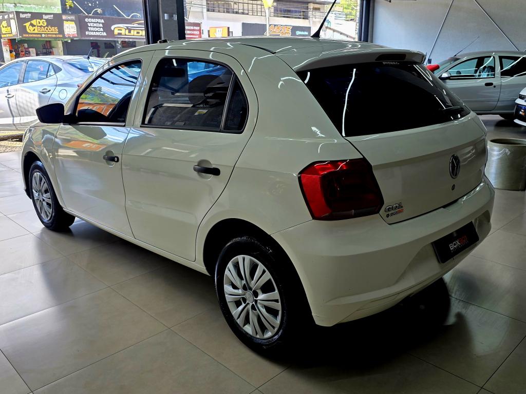 VOLKSWAGEN Gol - Foto