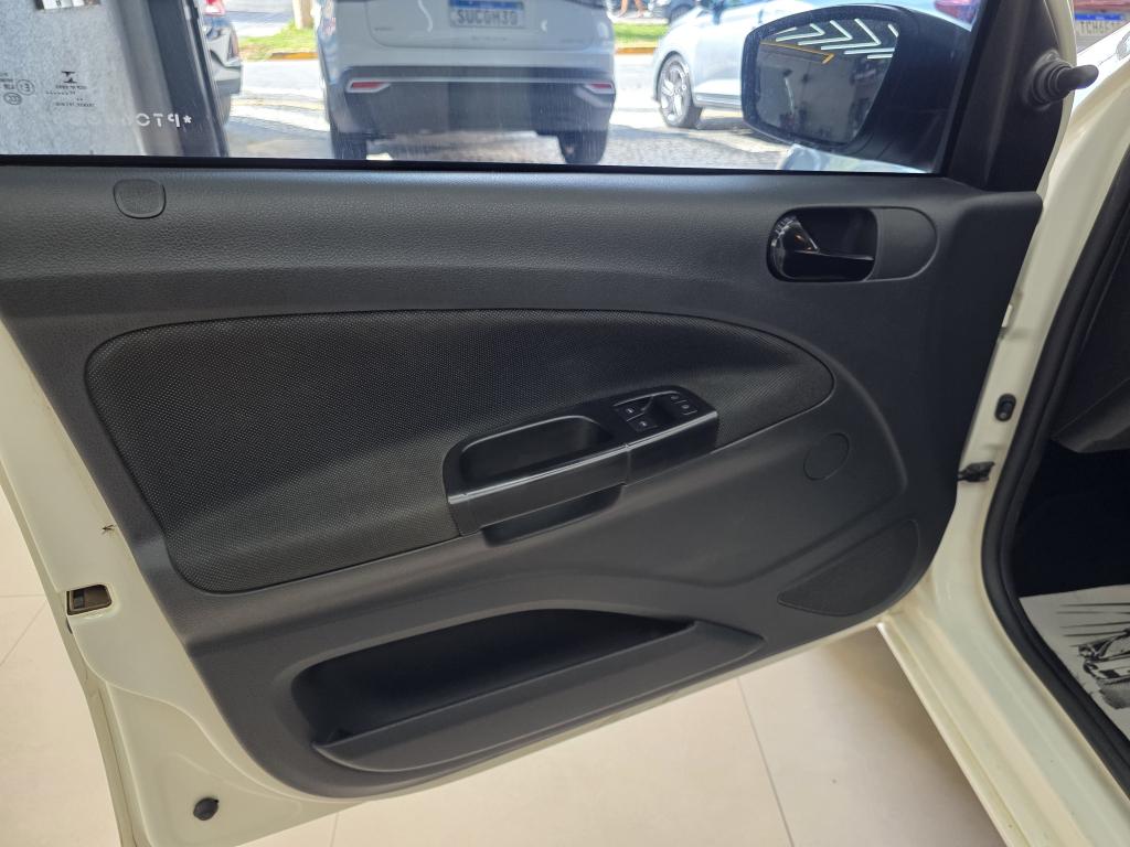 VOLKSWAGEN Gol - Foto