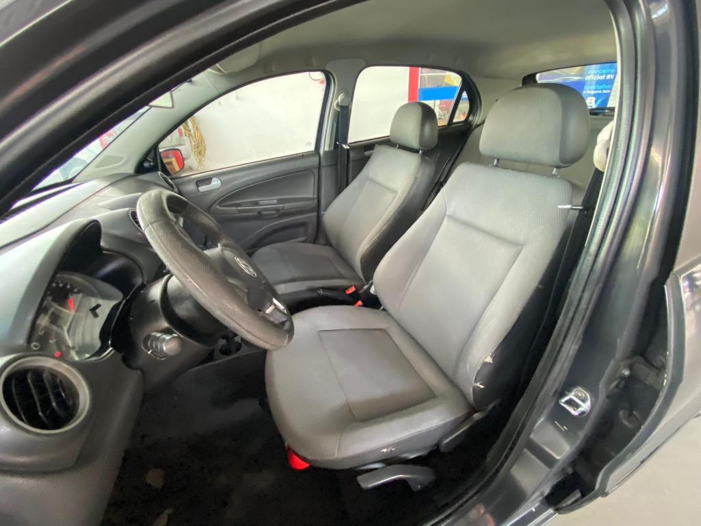 VOLKSWAGEN Gol - Foto