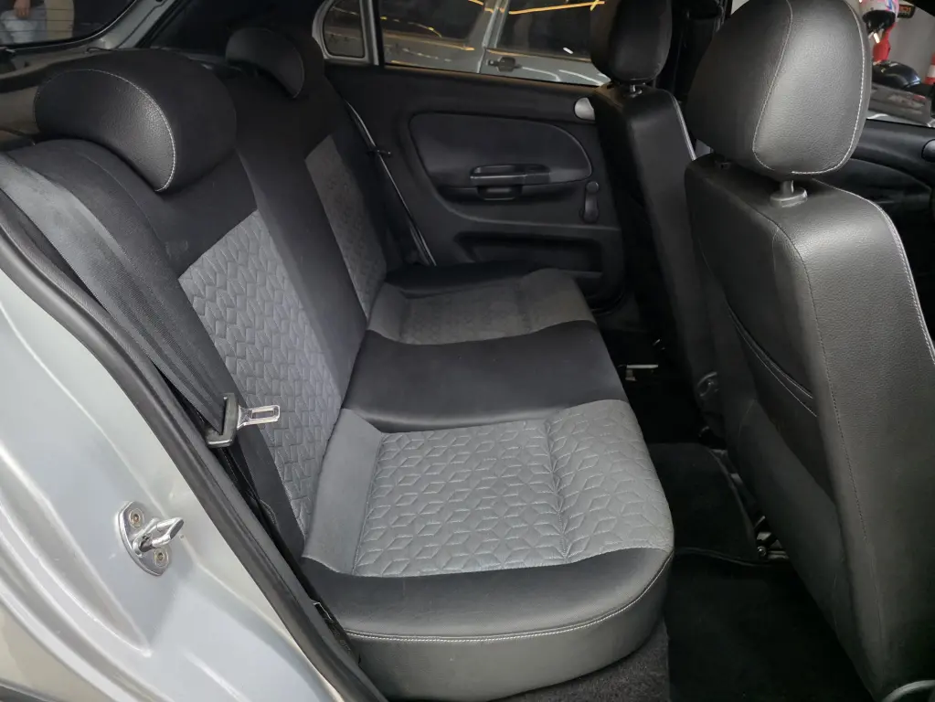 VOLKSWAGEN Gol - Foto