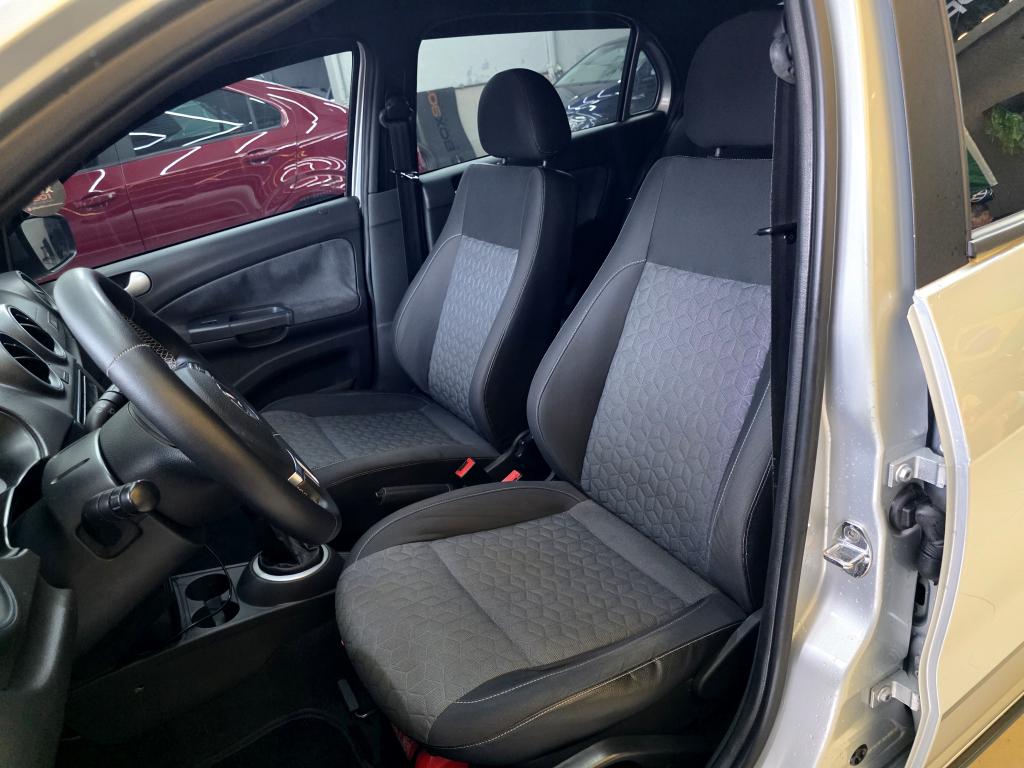 VOLKSWAGEN Gol - Foto