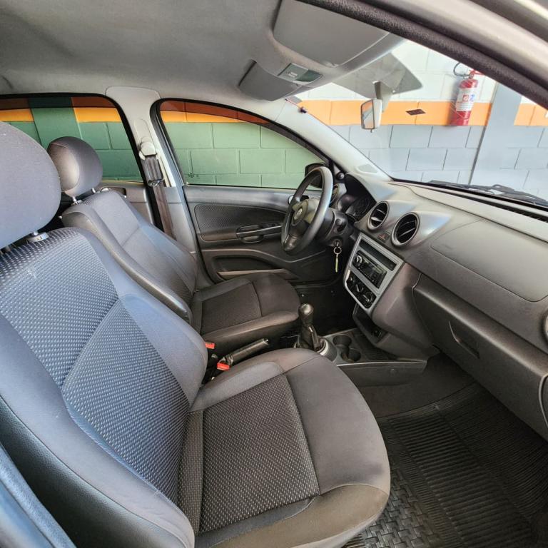 VOLKSWAGEN Gol - Foto