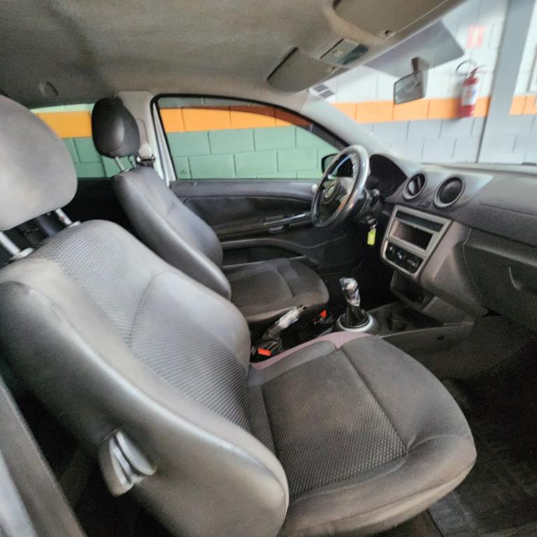 VOLKSWAGEN Gol - Foto