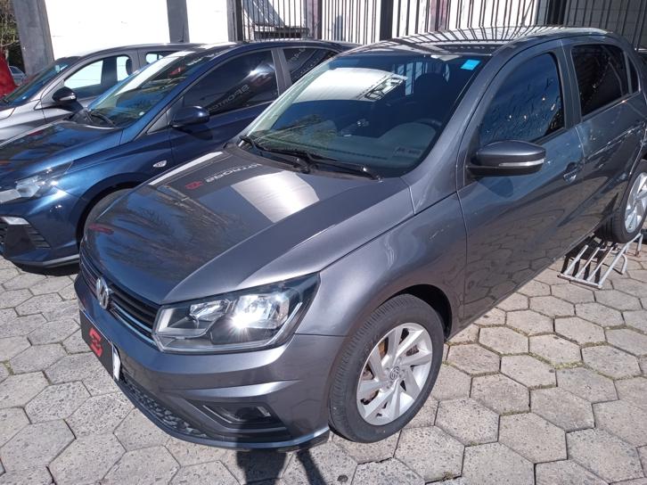 VOLKSWAGEN Gol