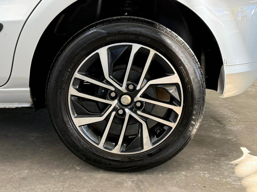 VOLKSWAGEN Gol - Foto