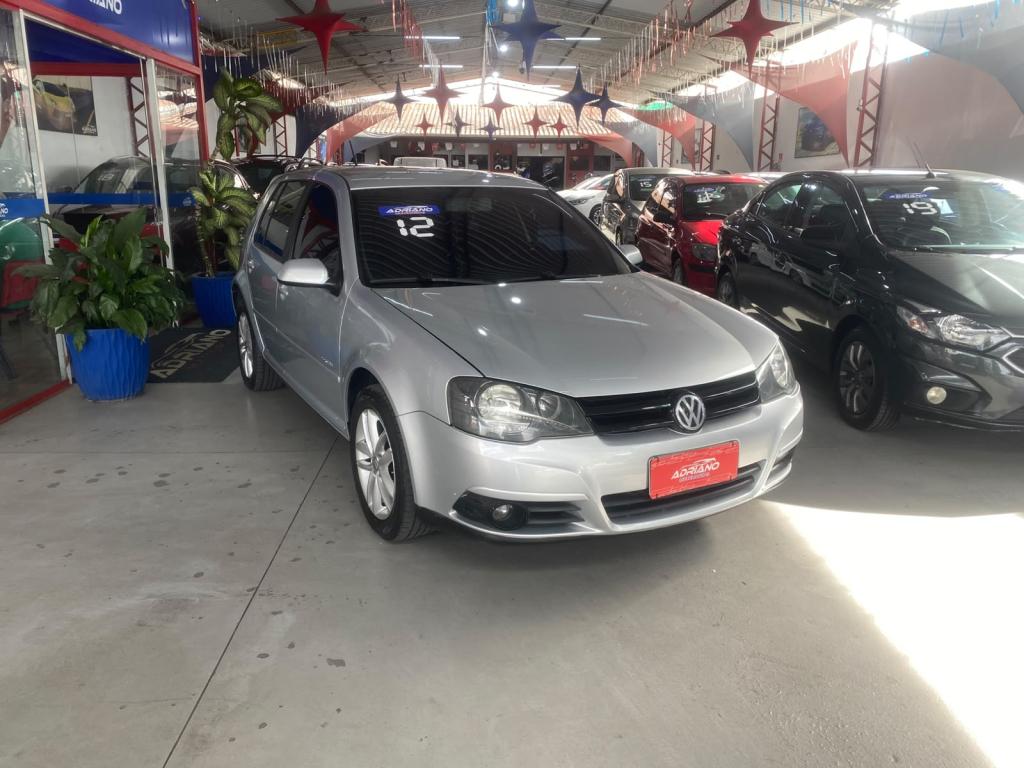 VOLKSWAGEN Golf - Foto