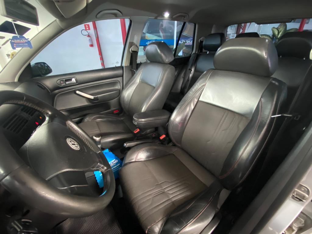 VOLKSWAGEN Golf - Foto