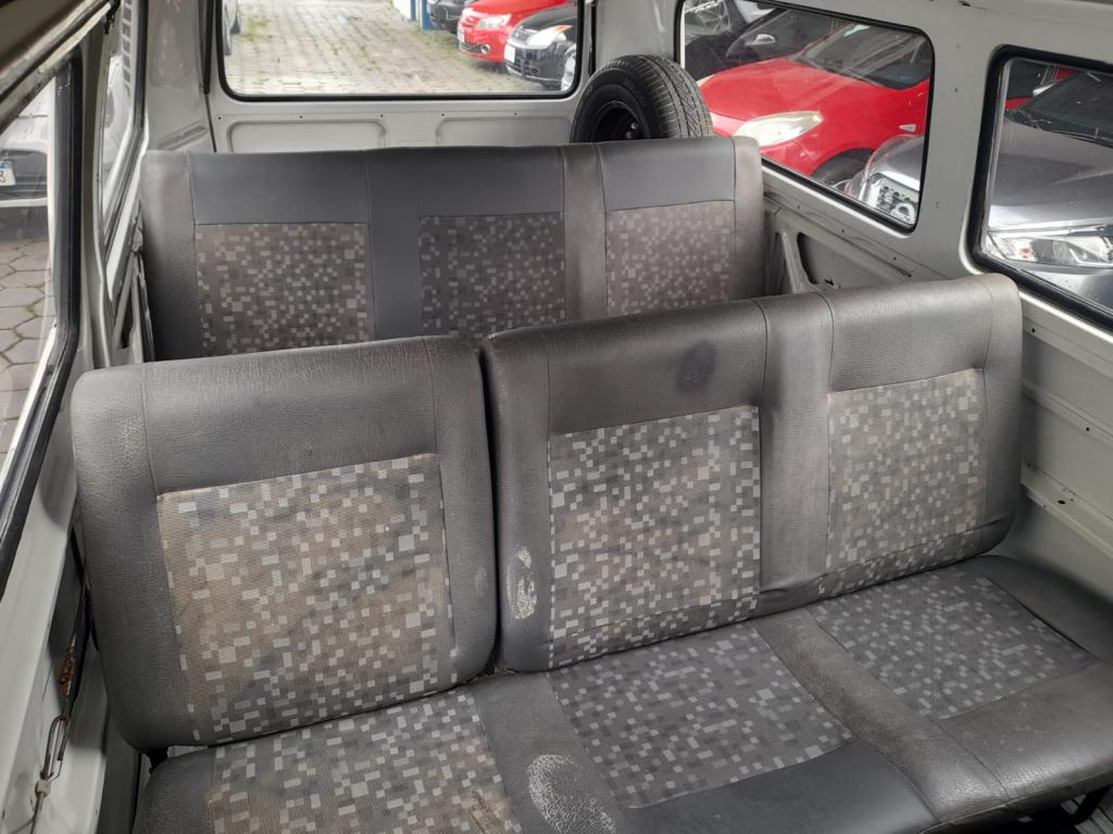 VOLKSWAGEN Kombi - Foto