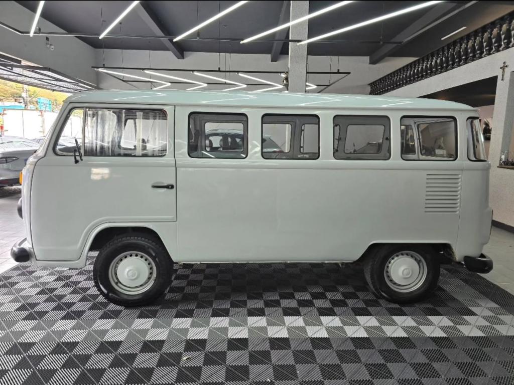 VOLKSWAGEN Kombi - Foto
