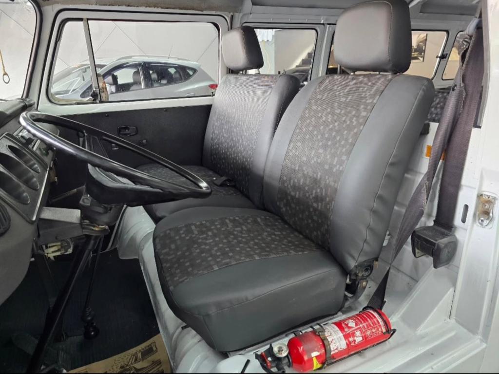 VOLKSWAGEN Kombi - Foto