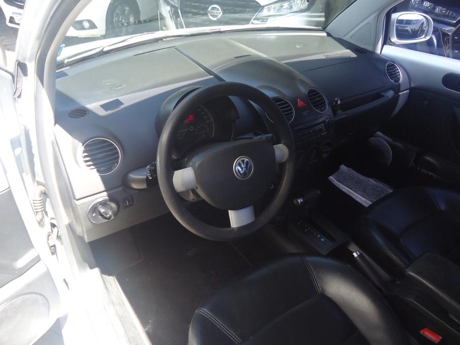 VOLKSWAGEN New Beetle - Foto