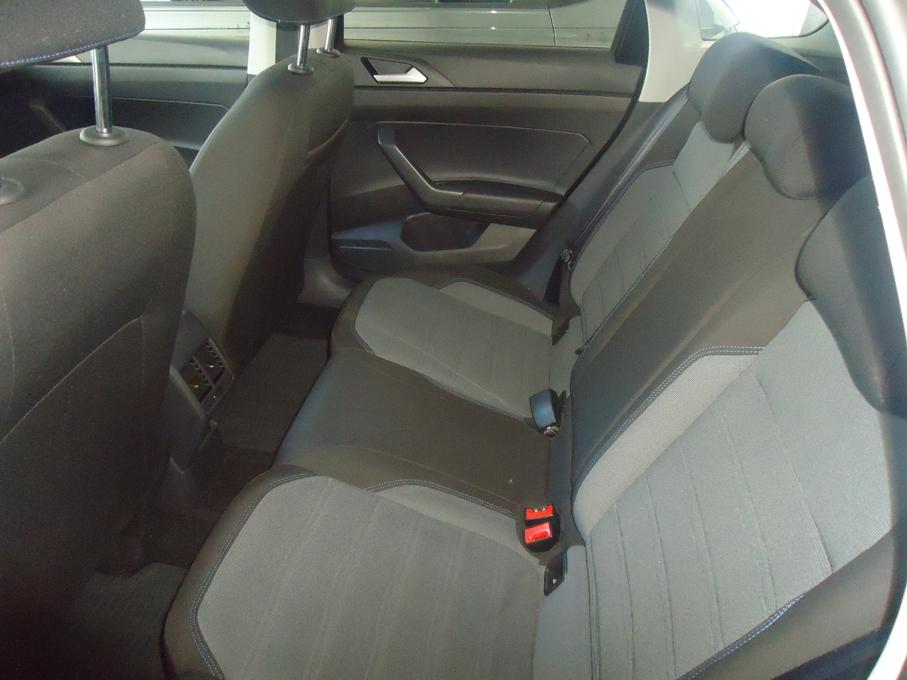 VOLKSWAGEN Nivus - Foto