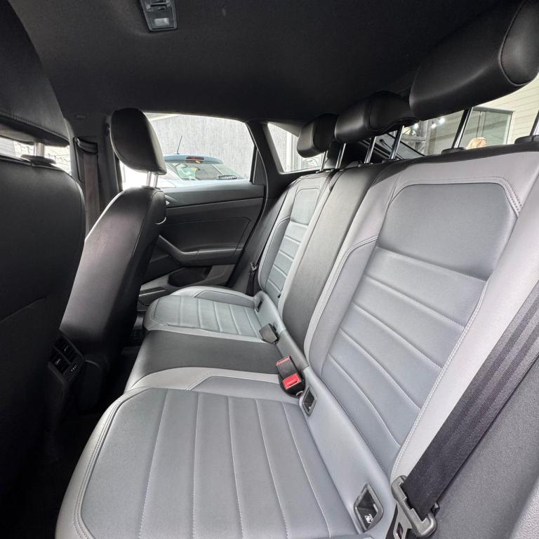 VOLKSWAGEN Nivus - Foto