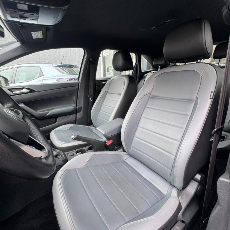 VOLKSWAGEN Nivus - Foto