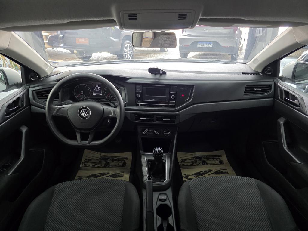 VOLKSWAGEN Polo Hatch - Foto