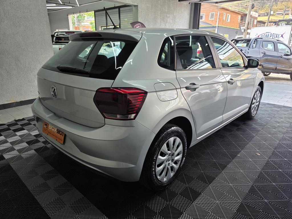 VOLKSWAGEN Polo Hatch - Foto