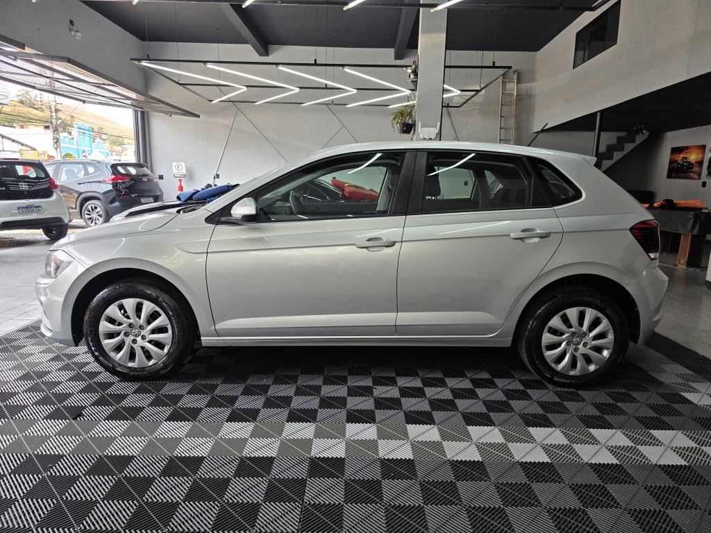 VOLKSWAGEN Polo Hatch - Foto
