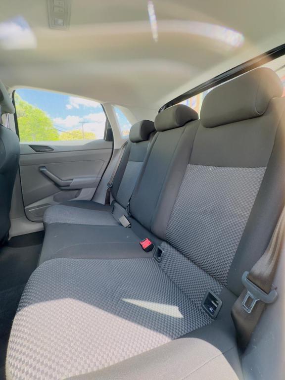 VOLKSWAGEN Polo Hatch - Foto