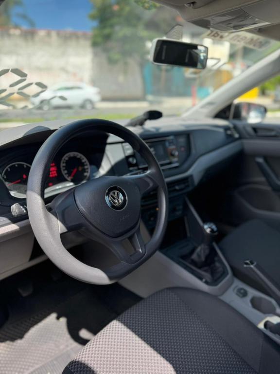 VOLKSWAGEN Polo Hatch - Foto