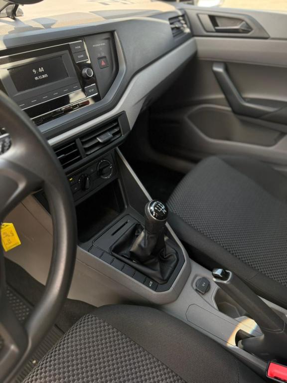 VOLKSWAGEN Polo Hatch - Foto