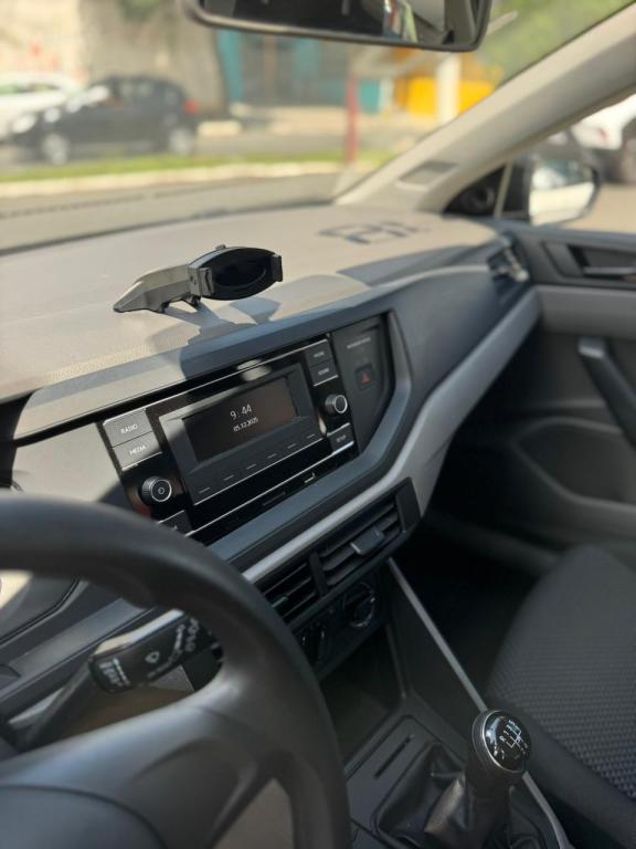 VOLKSWAGEN Polo Hatch - Foto