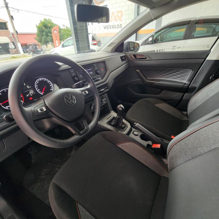 VOLKSWAGEN Polo Hatch - Foto