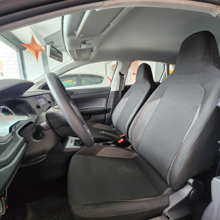 VOLKSWAGEN Polo Hatch - Foto