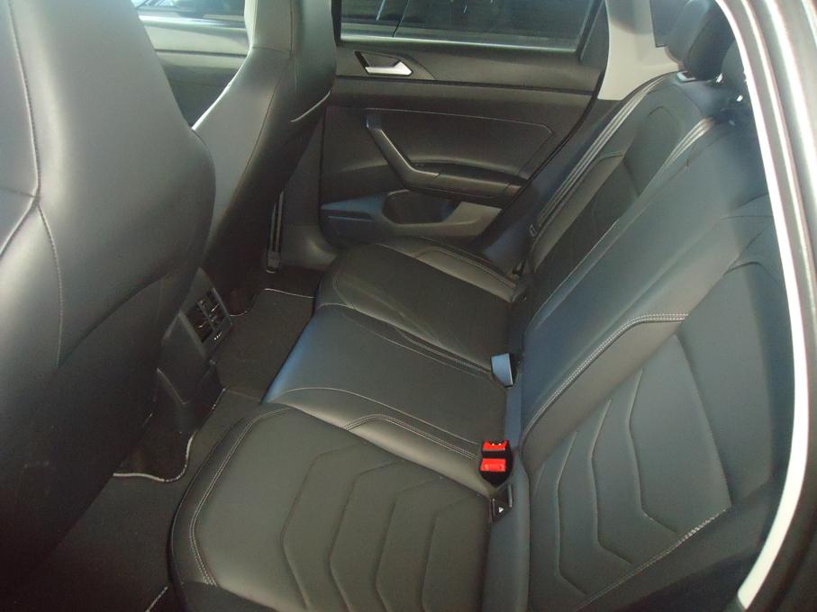 VOLKSWAGEN Polo Hatch - Foto