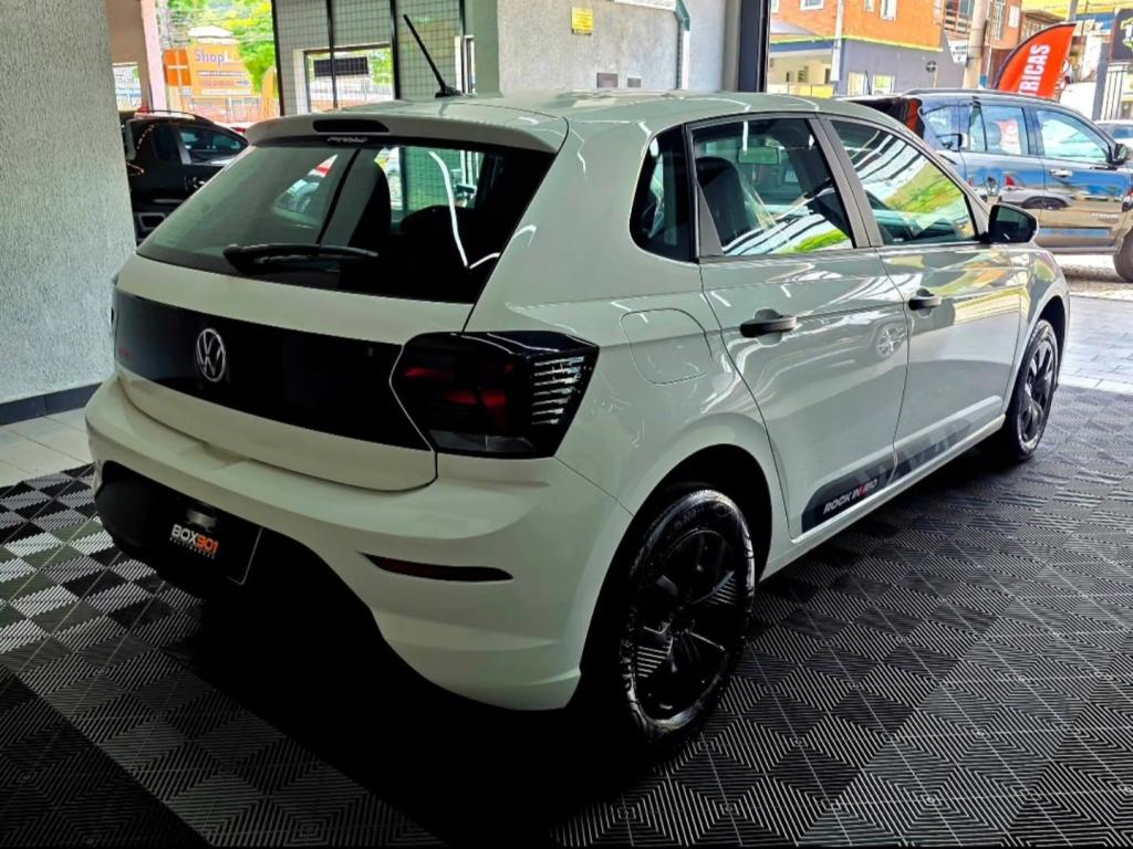 VOLKSWAGEN Polo Hatch - Foto