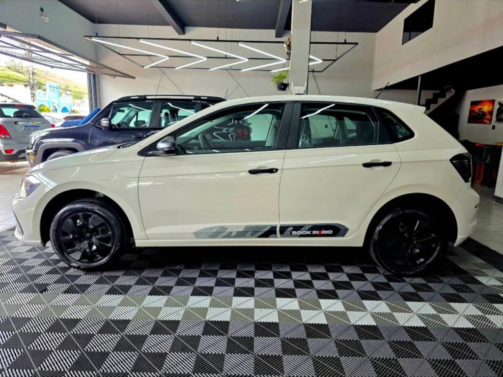 VOLKSWAGEN Polo Hatch - Foto