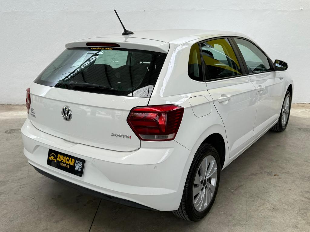 VOLKSWAGEN Polo Hatch - Foto