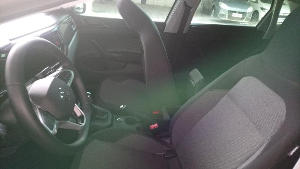 VOLKSWAGEN Polo Hatch - Foto