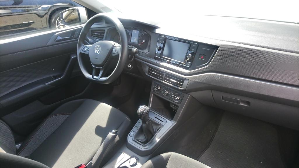 VOLKSWAGEN Polo Hatch - Foto