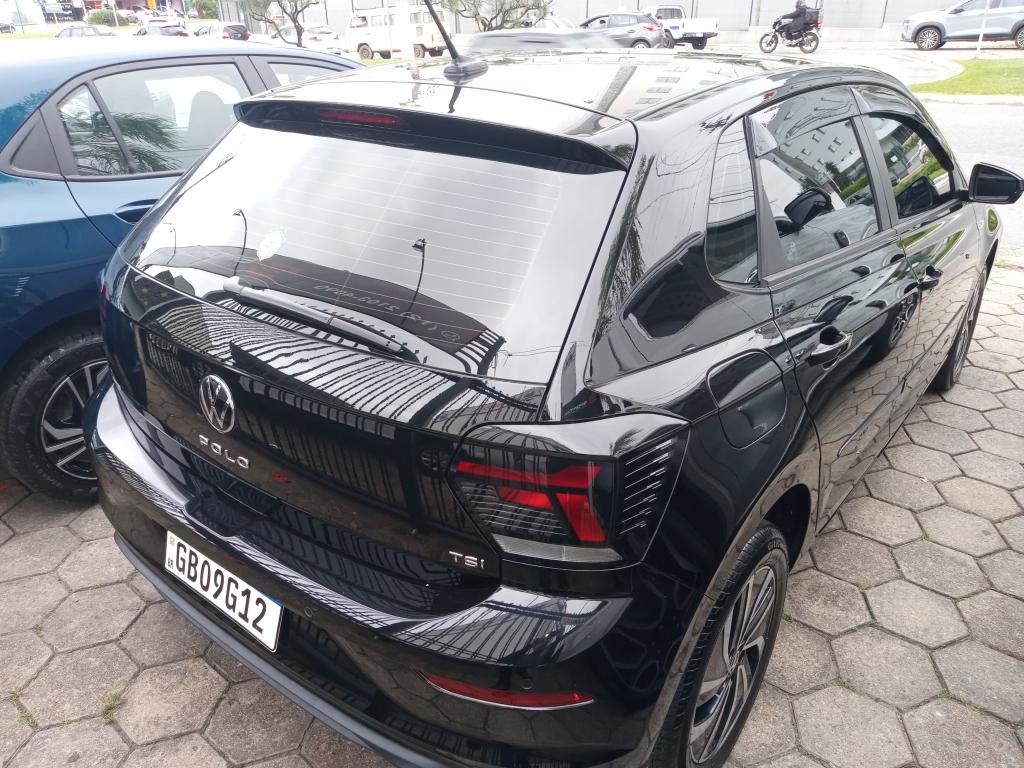 VOLKSWAGEN Polo Hatch - Foto