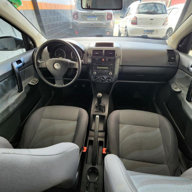 VOLKSWAGEN Polo Hatch - Foto