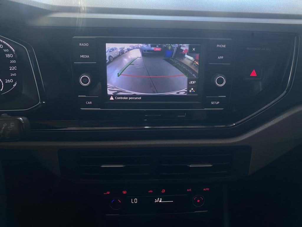 VOLKSWAGEN Polo Hatch - Foto