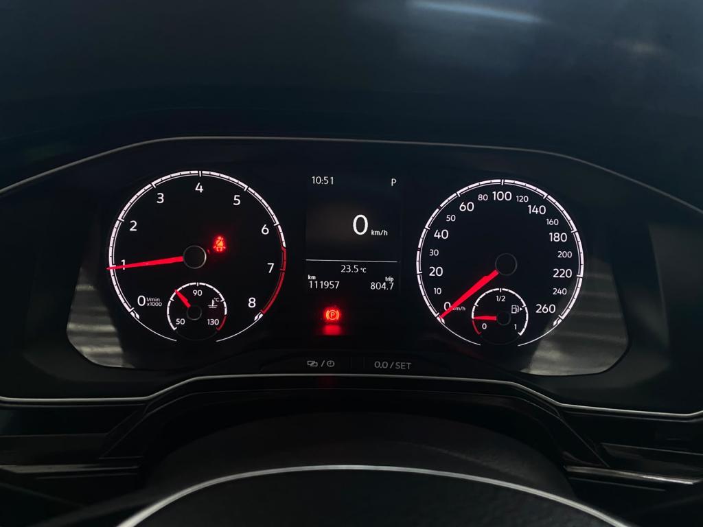 VOLKSWAGEN Polo Hatch - Foto
