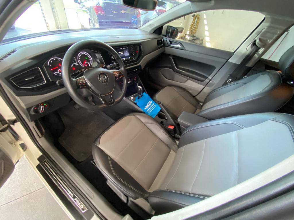 VOLKSWAGEN Polo Hatch - Foto
