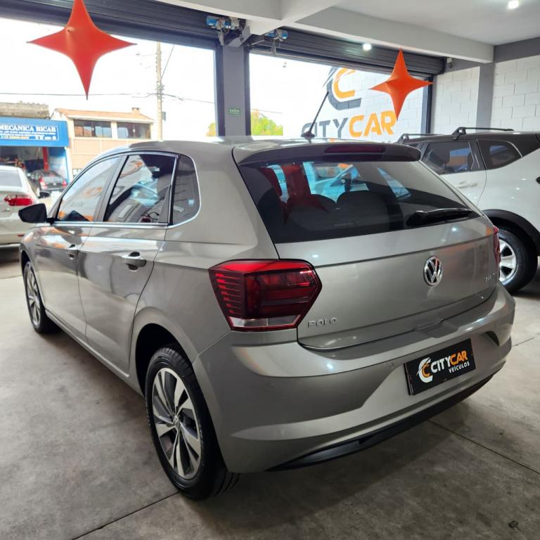 VOLKSWAGEN Polo Hatch - Foto