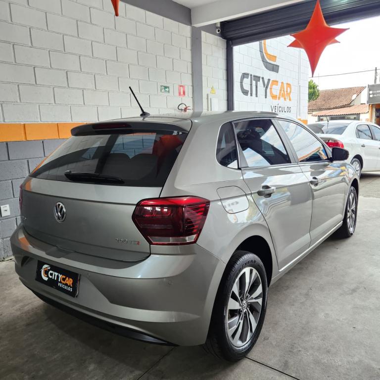 VOLKSWAGEN Polo Hatch - Foto