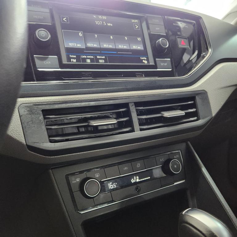 VOLKSWAGEN Polo Hatch - Foto