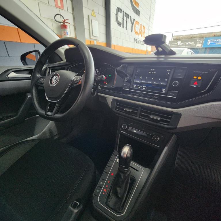 VOLKSWAGEN Polo Hatch - Foto