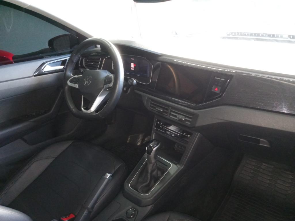 VOLKSWAGEN Polo Hatch - Foto