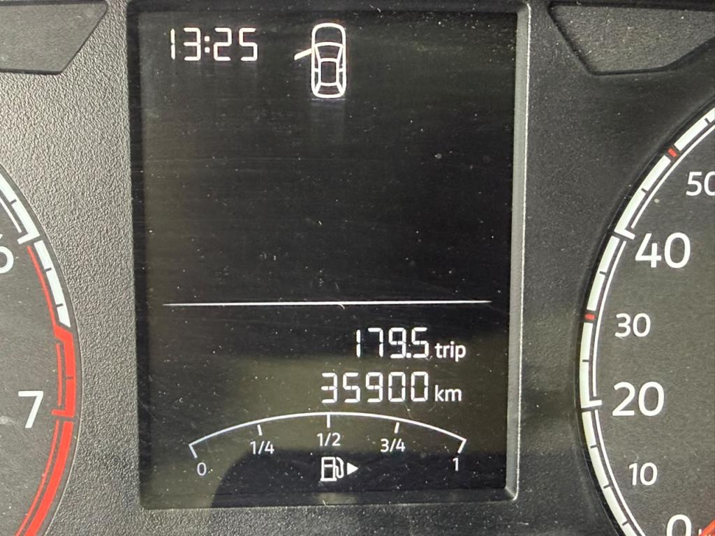 VOLKSWAGEN Polo Hatch - Foto