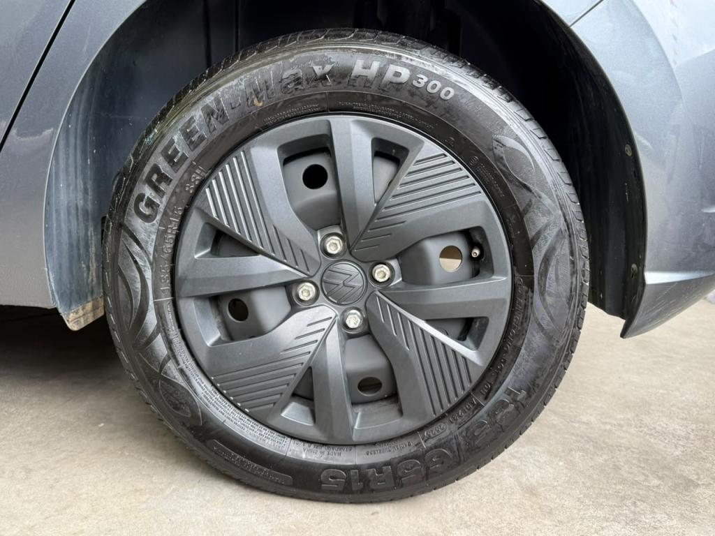 VOLKSWAGEN Polo Hatch - Foto