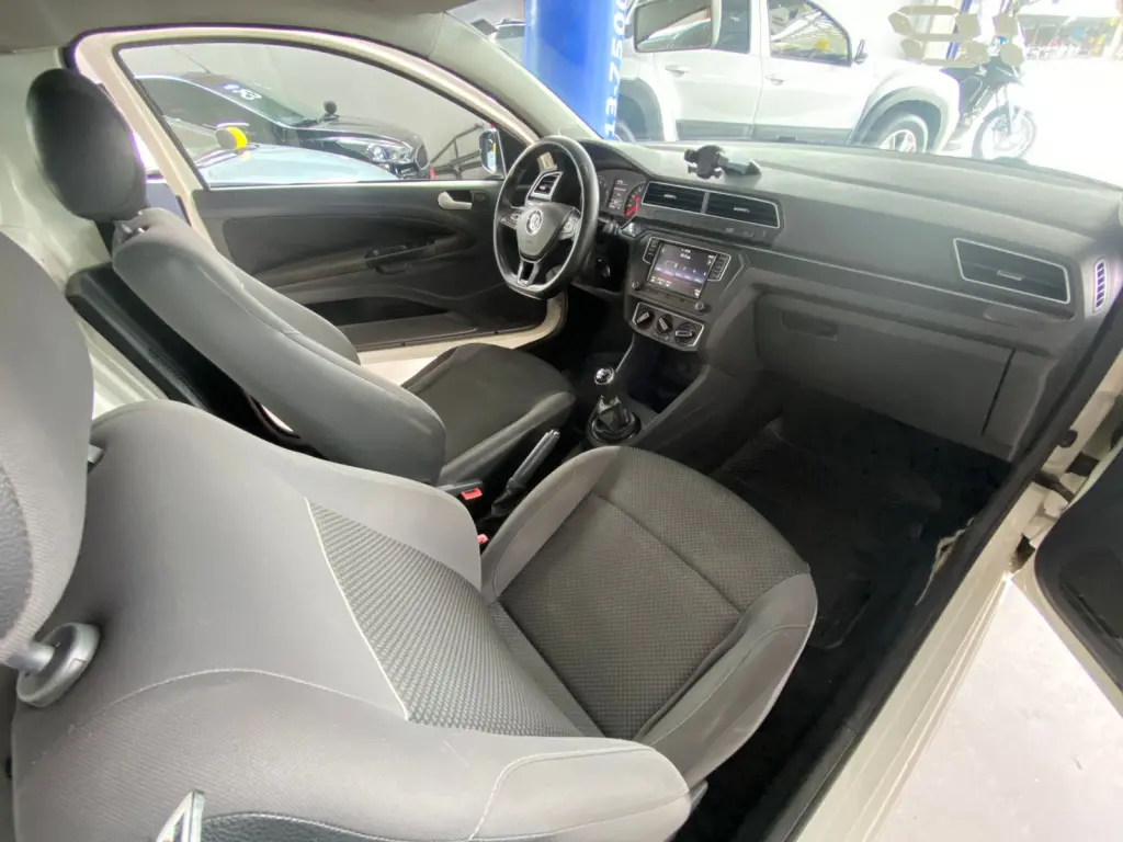VOLKSWAGEN Saveiro - Foto